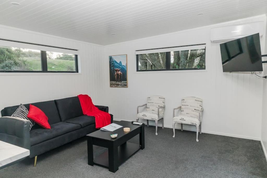 Bombay Hills Modern Retreat Daire Auckland Dış mekan fotoğraf