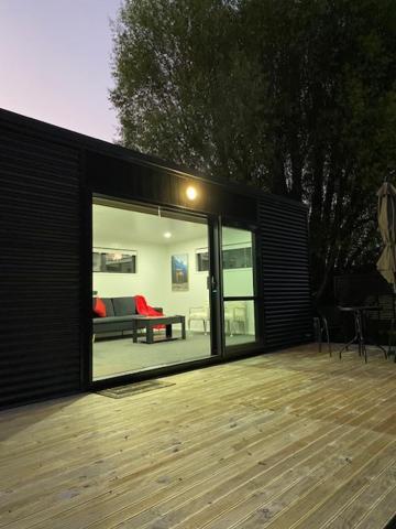 Bombay Hills Modern Retreat Daire Auckland Dış mekan fotoğraf